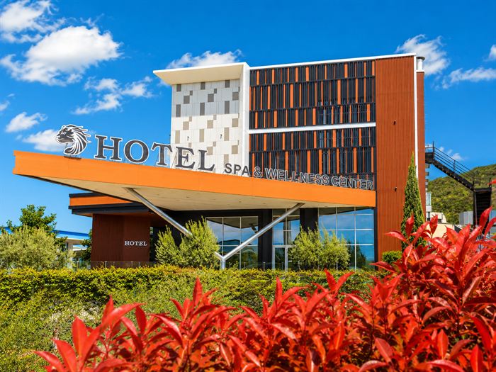 Luani-A Hotel & Exterior