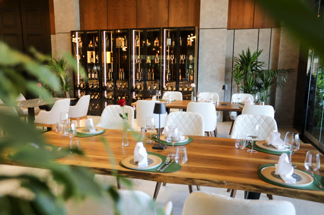 Luani-A Restaurant