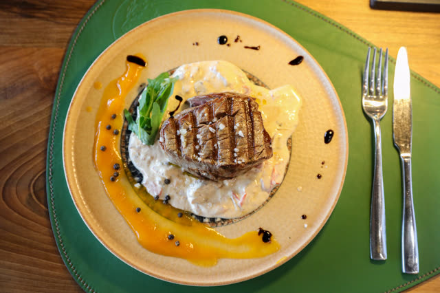 Luani-A restaurant & cuisine
