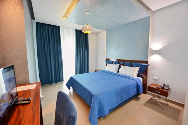 Luani-A Rooms & Suites