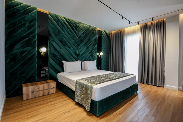 Luani-A Rooms & Suites