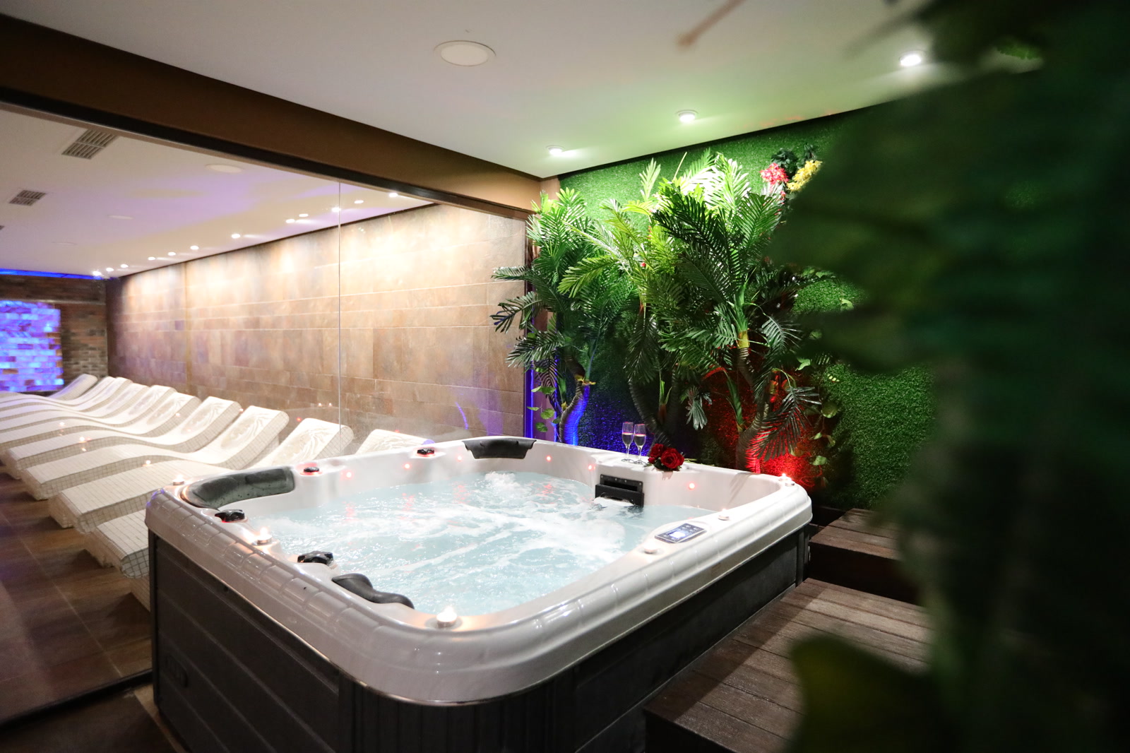 Jacuzzi